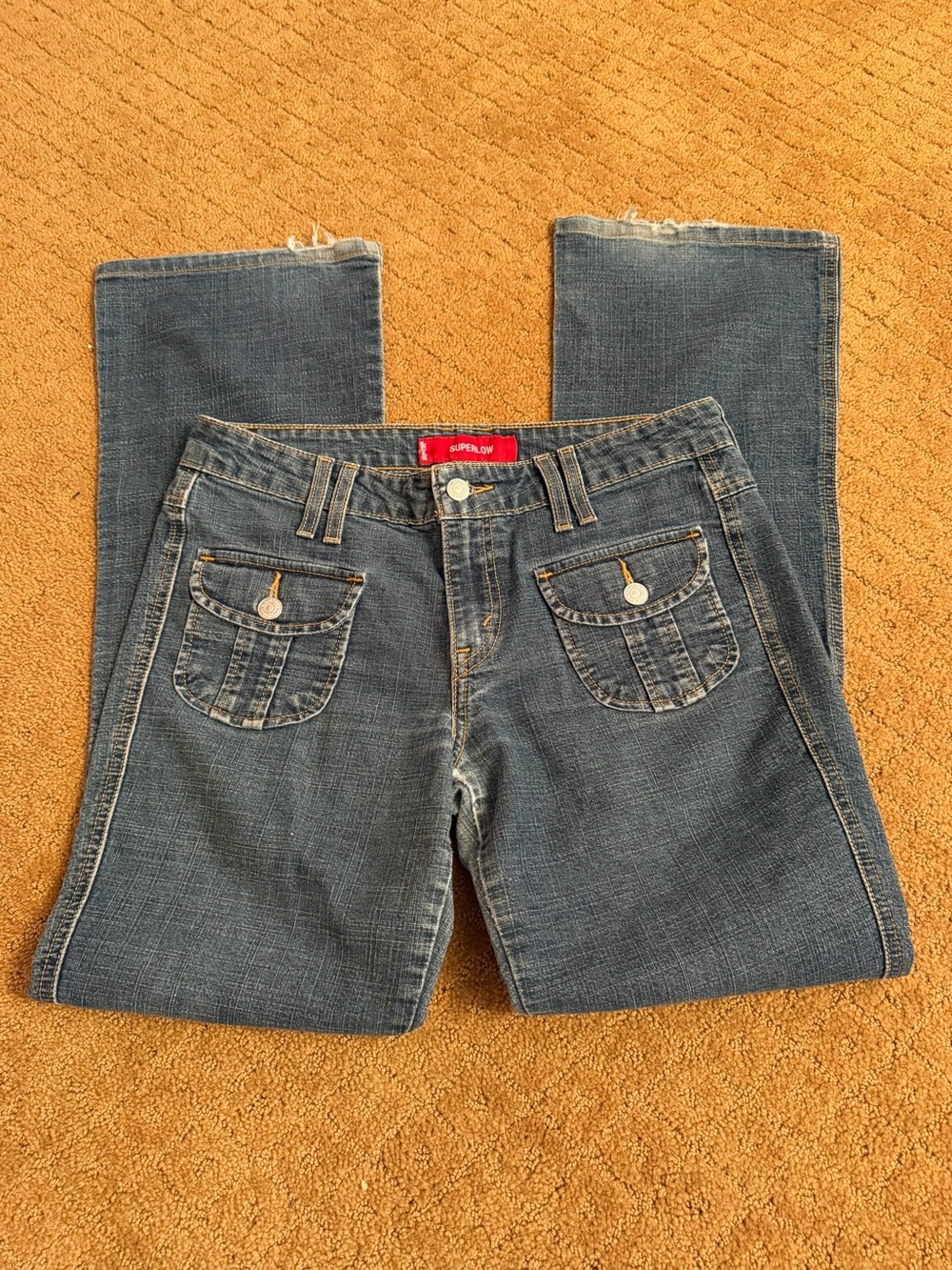 Levi’s Superlow Rise Bootcut Dark Wash Jeans No Back Pocket Women’s Size 7